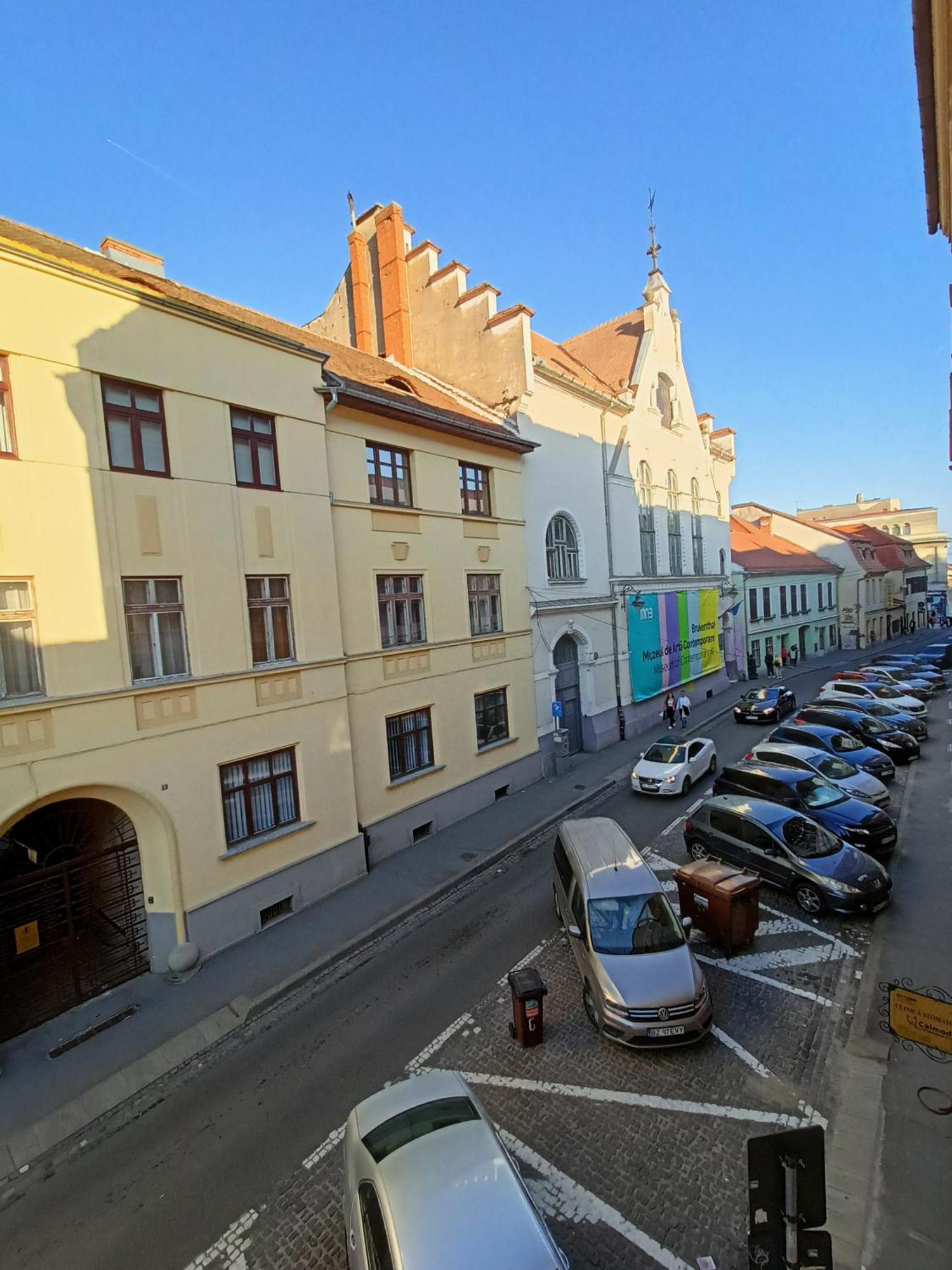 Garden Of Light Apartment Sibiu Buitenkant foto