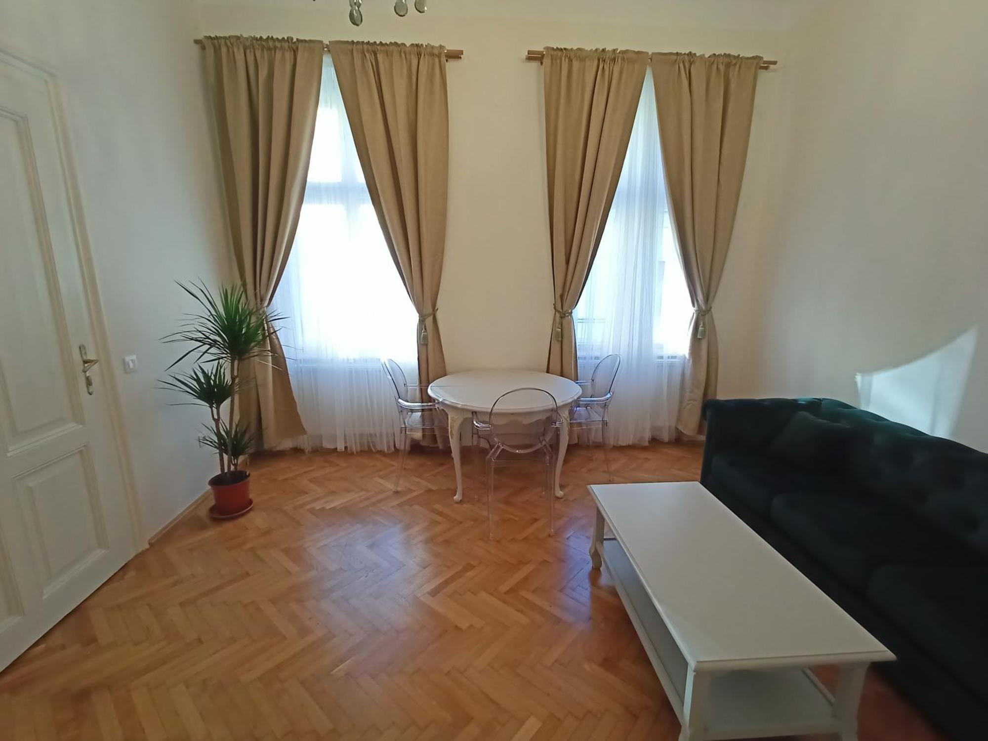 Garden Of Light Apartment Sibiu Buitenkant foto