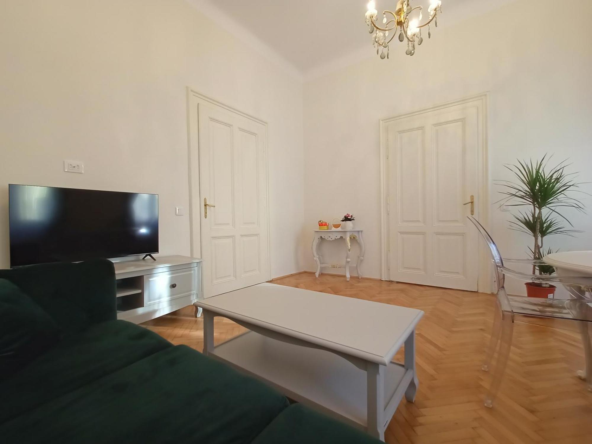 Garden Of Light Apartment Sibiu Buitenkant foto